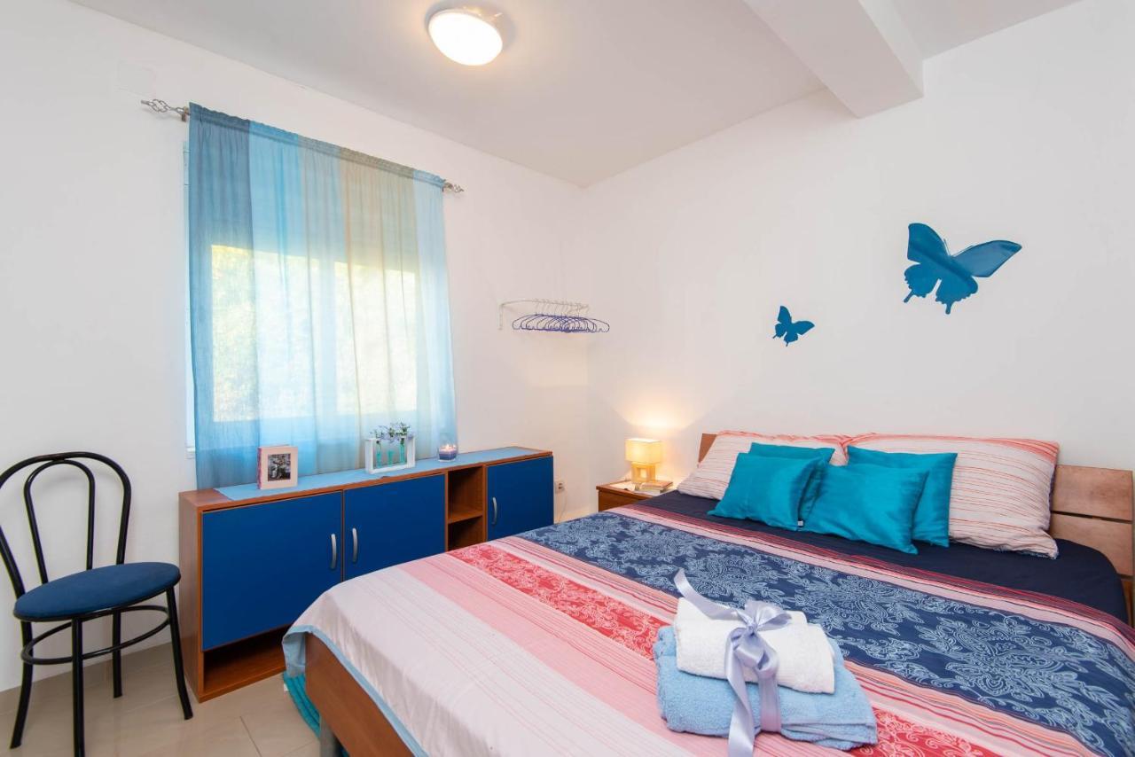 Apartments Lenka Orebic Bagian luar foto